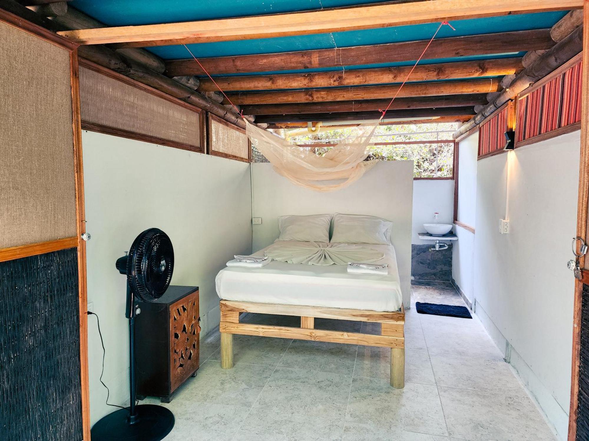 El Hamaquero Hostal Econativo Isla Grande  Bagian luar foto